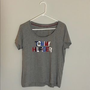 Tommy Hilfiger t shirt